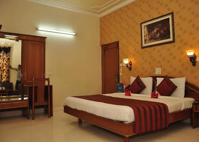 Oyo Rooms Railway Station Exit Gate